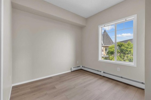 6307-70 Panamount Drive Nw, Calgary, AB - Indoor Photo Showing Other Room
