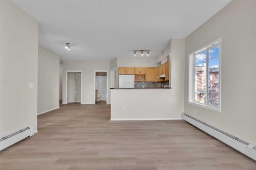 6307-70 Panamount Drive Nw, Calgary, AB - Indoor Photo Showing Other Room