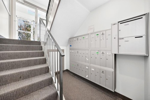 307-3717 42 Street Nw, Calgary, AB - Outdoor