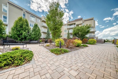 307-3717 42 Street Nw, Calgary, AB - Outdoor