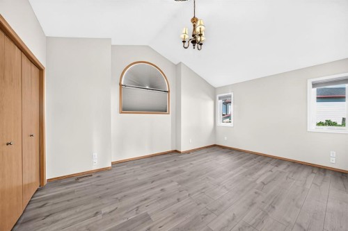 417 9 Street, Beiseker, AB 