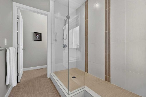 295 Tremblant Way Sw, Calgary, AB 