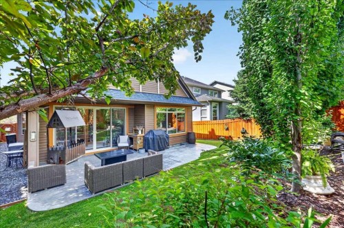 295 Tremblant Way Sw, Calgary, AB 
