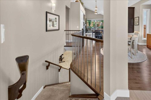 295 Tremblant Way Sw, Calgary, AB 