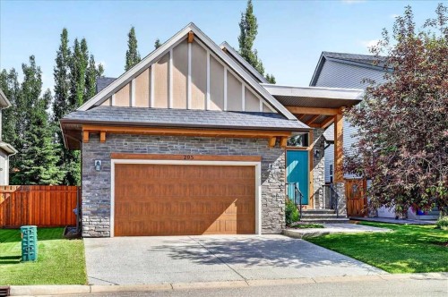 295 Tremblant Way Sw, Calgary, AB 
