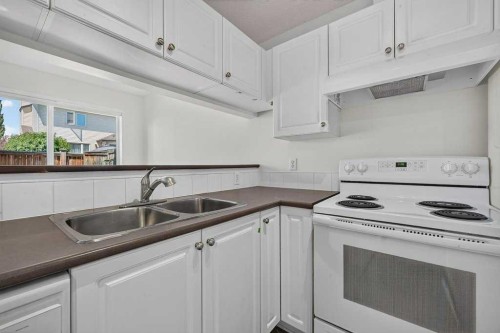 39 Citadel Point Nw, Calgary, AB 