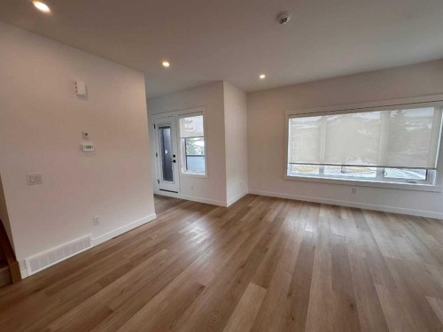 4744 Bowness Road, Calgary, AB 