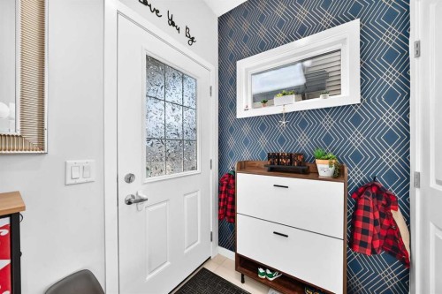 16 Sunrise Crescent, Cochrane, AB - Indoor