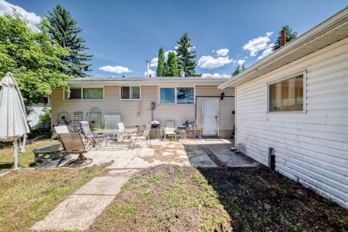 23 Spruce Crescent, St. Albert, AB 