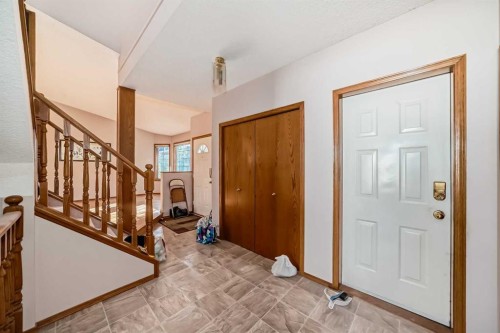 183 Christie Park Hill Sw, Calgary, AB - Indoor Photo Showing Other Room