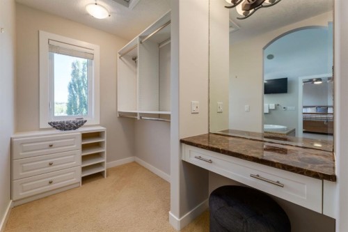 52 Valley Woods Way Nw, Calgary, AB 