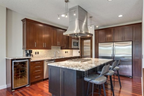 52 Valley Woods Way Nw, Calgary, AB 