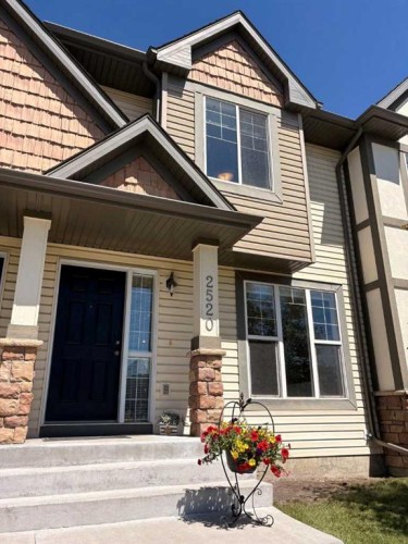 2520 Eversyde Avenue Sw, Calgary, AB - Outdoor