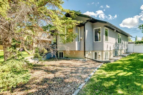 2024 Chicoutimi Drive Nw, Calgary, AB 
