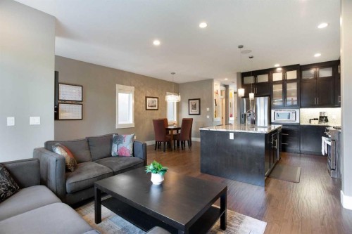 434 22 Avenue Nw, Calgary, AB - Indoor Photo Showing Living Room