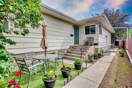 3224 14 Street Nw, Calgary, AB - Outdoor With Exterior