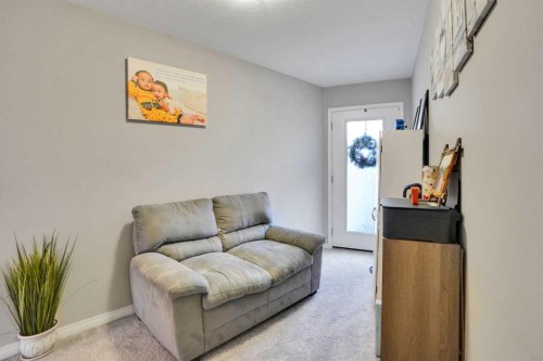 10505 Cityscape Drive, Calgary, AB - Indoor Photo Showing Living Room