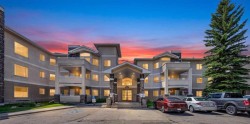 209-26 Country Hills View NW Calgary, AB T3K 5A4