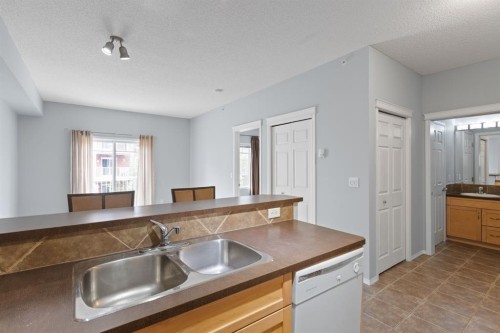 5310-70 Panamount Drive Nw, Calgary, AB 