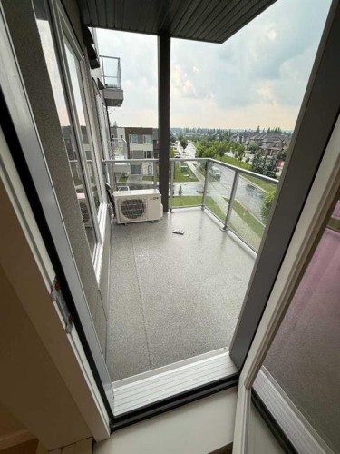 308-660 Shawnee Square Sw, Calgary, AB 