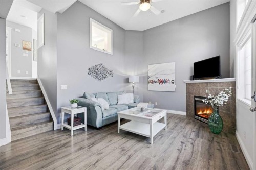 4 Cougar Ridge Mews Sw, Calgary, AB 