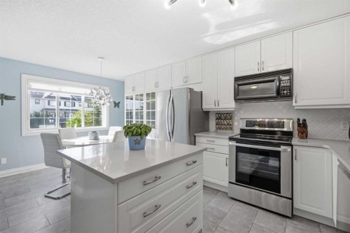 4 Cougar Ridge Mews Sw, Calgary, AB 