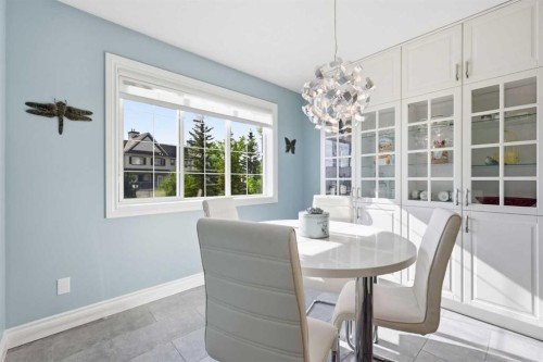 4 Cougar Ridge Mews Sw, Calgary, AB 