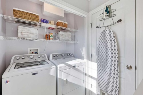 4 Cougar Ridge Mews Sw, Calgary, AB 