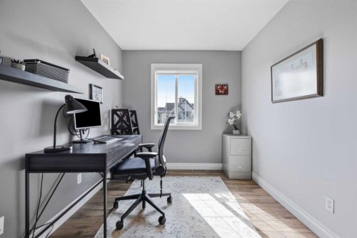 4 Cougar Ridge Mews Sw, Calgary, AB 