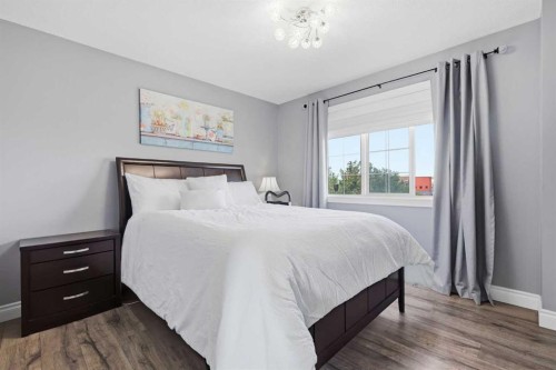 4 Cougar Ridge Mews Sw, Calgary, AB 