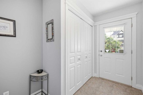 4 Cougar Ridge Mews Sw, Calgary, AB 