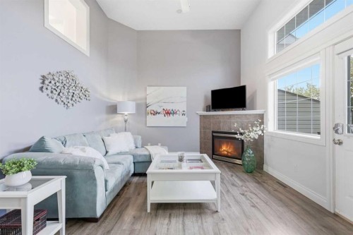 4 Cougar Ridge Mews Sw, Calgary, AB 