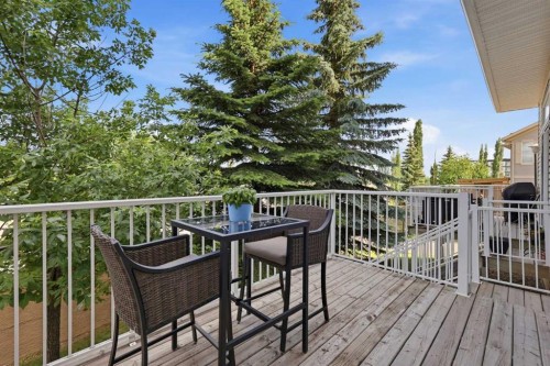 4 Cougar Ridge Mews Sw, Calgary, AB 