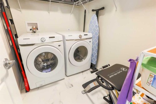 1403-42 Cranbrook Gardens Se, Calgary, AB 