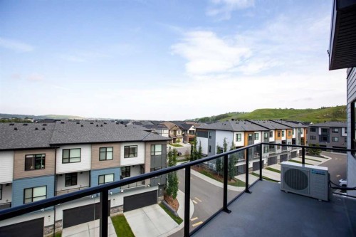 1403-42 Cranbrook Gardens Se, Calgary, AB 