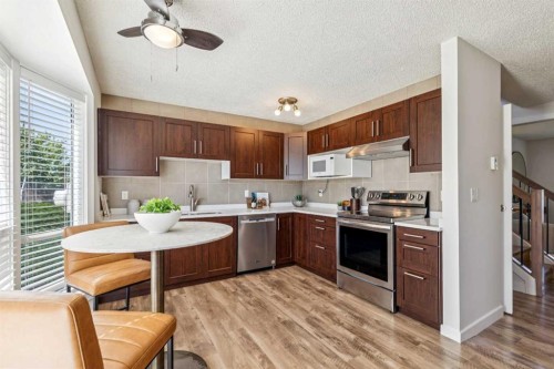 31 Sunvale Court Se, Calgary, AB 