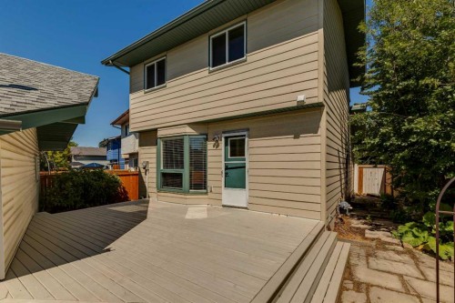 31 Sunvale Court Se, Calgary, AB 