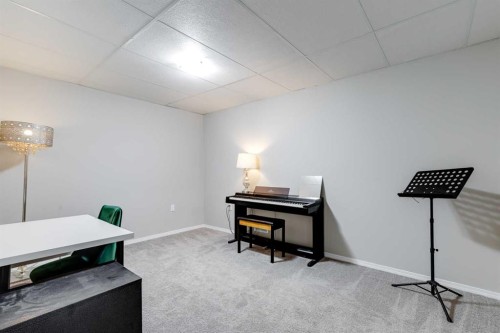 540 Shawinigan Drive Sw, Calgary, AB 
