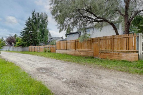 540 Shawinigan Drive Sw, Calgary, AB 