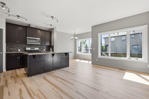 6 Evanspark Manor Nw, Calgary, AB 