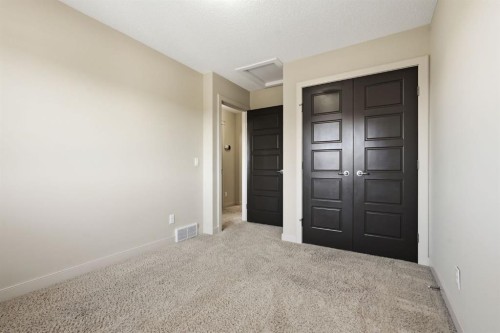 6 Evanspark Manor Nw, Calgary, AB 