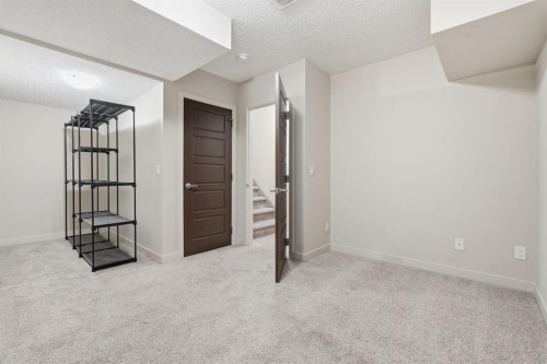 6 Evanspark Manor Nw, Calgary, AB 
