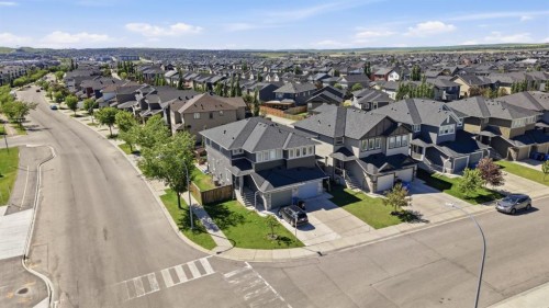 6 Evanspark Manor Nw, Calgary, AB 