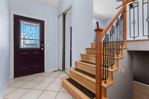 27 Elk Hill Se, Airdrie, AB 
