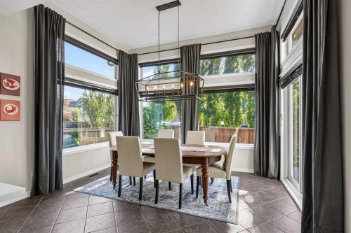 11 Chapala Square Se, Calgary, AB 