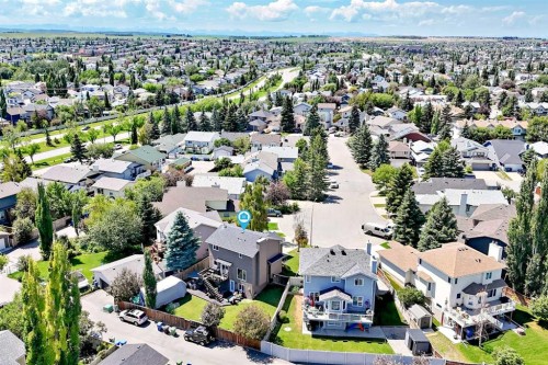 21 Shawbrooke Bay Sw, Calgary, AB 