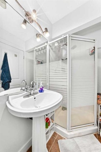 11 Bedford Drive Ne, Calgary, AB 