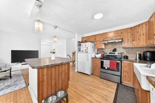 11 Bedford Drive Ne, Calgary, AB 