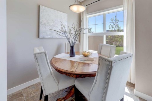 249 Ranch Ridge Meadow, Strathmore, AB - Indoor Photo Showing Dining Room