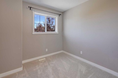 249 Ranch Ridge Meadow, Strathmore, AB - Indoor Photo Showing Other Room